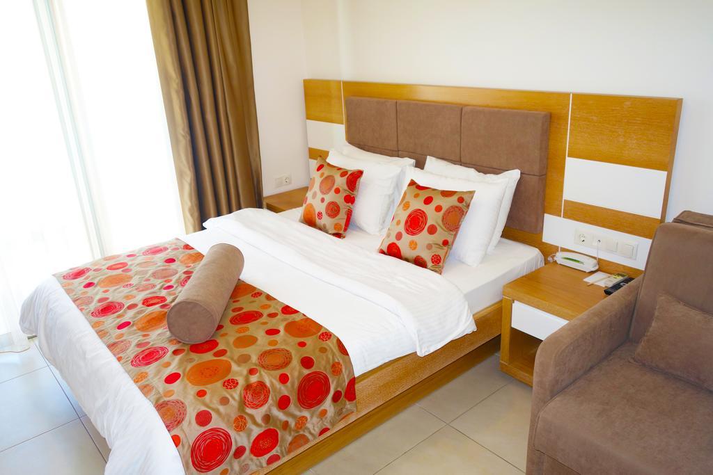 Zest Exclusive Hotel & Spa Ortakent Room photo